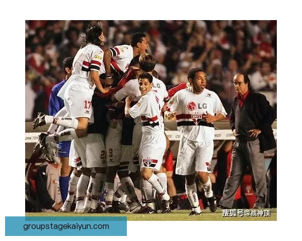 奥布拉克达成欧战零封里程碑，状态回暖引发关注