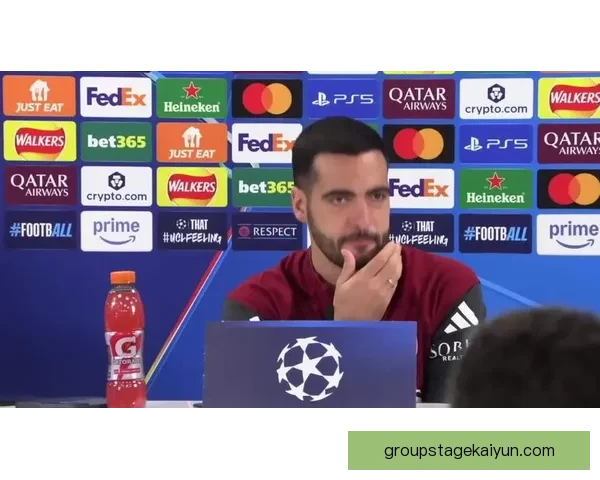 梅里诺本赛季进球数据持续稳定，球队表现逐渐回暖引人关注。